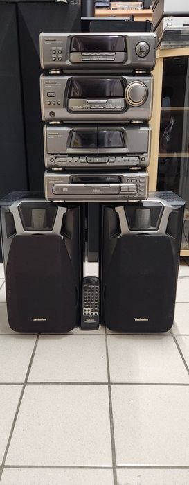 Sistem Technics cu 5 cd changer și telecomandă