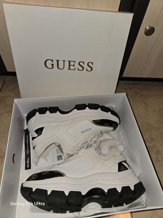 Guess-Чисто Нови