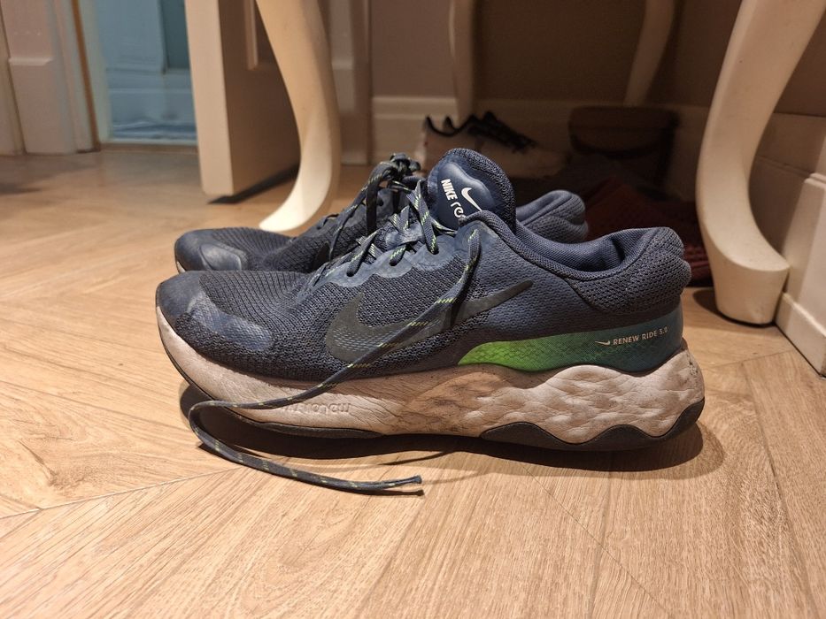 Nike спортивная обувь