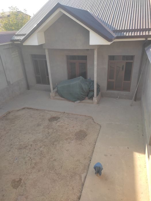 Назарбек Харакат махалла Уй 2 этаж 6 хонна