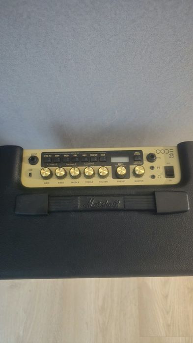 Продам комбо усилитель Marshall CODE25-E