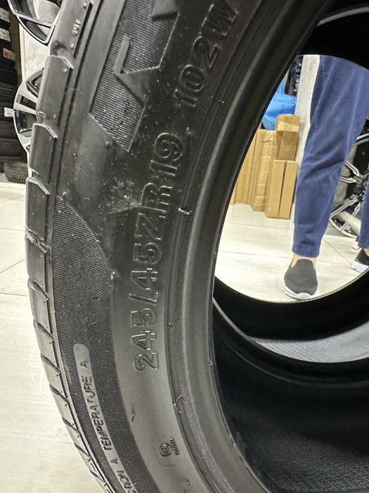 Автошина Winrun качественный Узкий Широкий размер для иномарок. R19