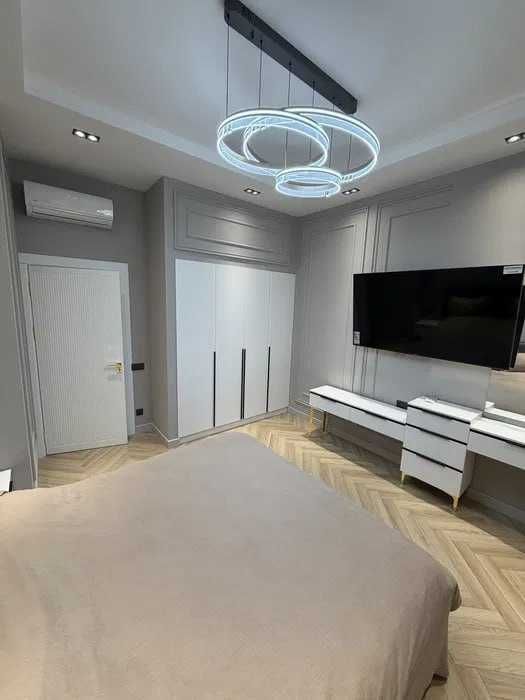 Шикарная квартира в центре города в р-н Шайхонтохур о-р Милий Бог ID07