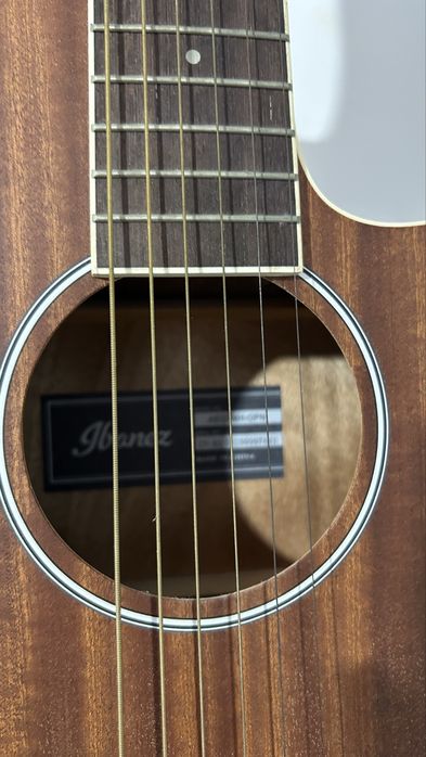 Vând chitară Ibanez electro-acustică