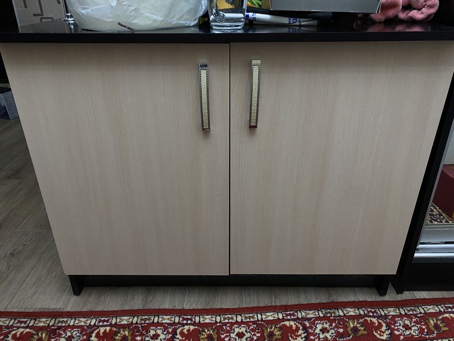 Продам шкаф