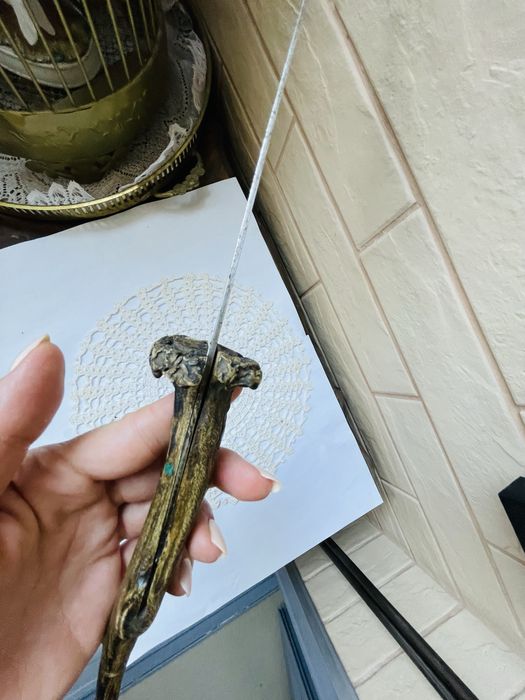 Красив стоманен нож с рог