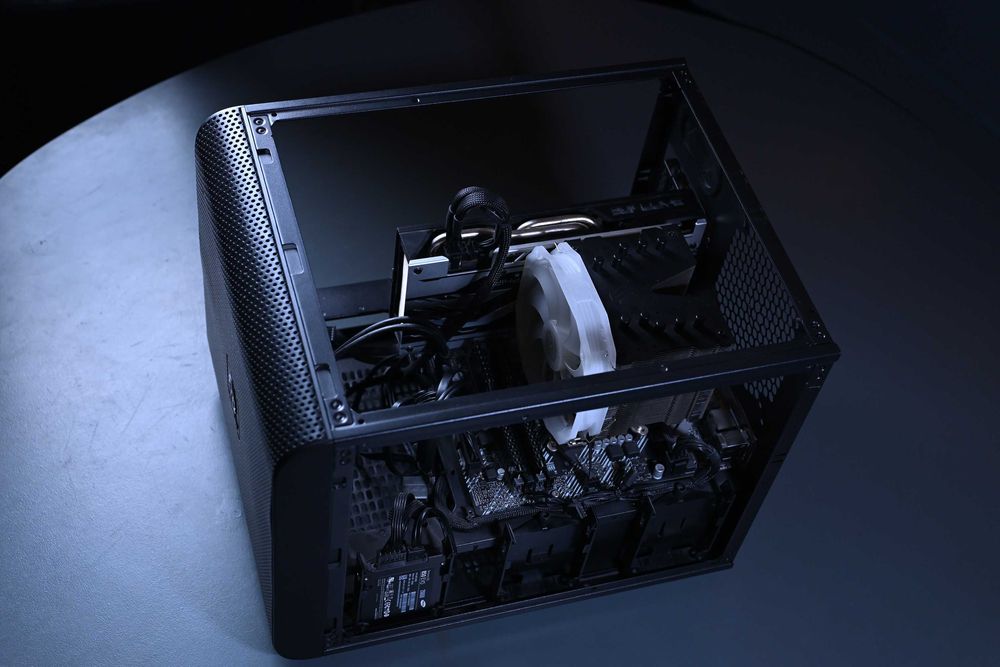 Sistem Hackintosh cu MacOS Seqoia -  Performante Extraordinare!