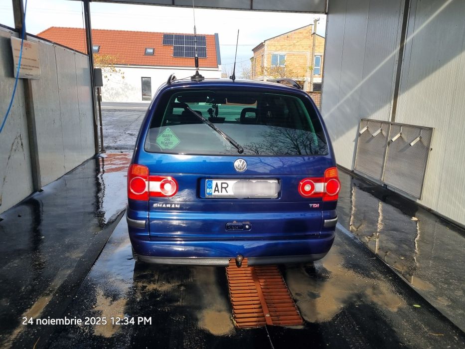 Vînd sau schimb wolswagen sharan2004