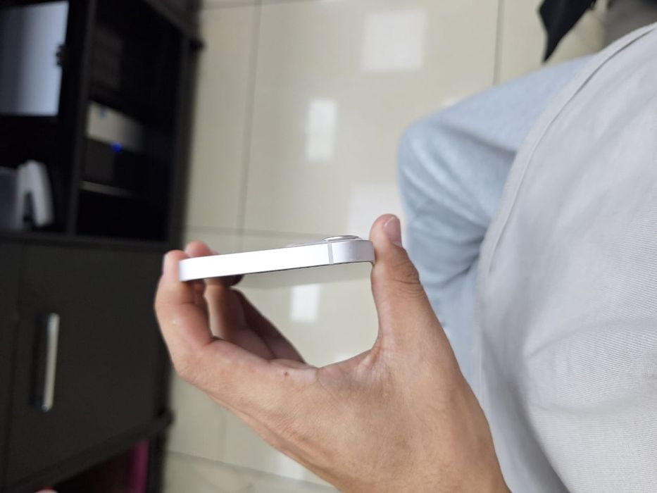 Iphone 13 в цвете пинк