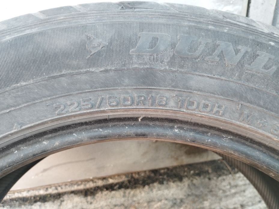 Продам комплект резины 225/50/18.