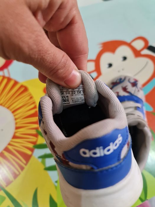 Adidasi Spiderman marimea 22