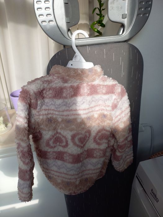 2× hanorac fleece , marimea 92.