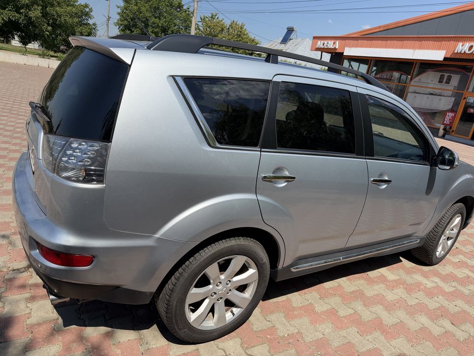 Vand Mitsubishi Outlander 2.2d 176cai