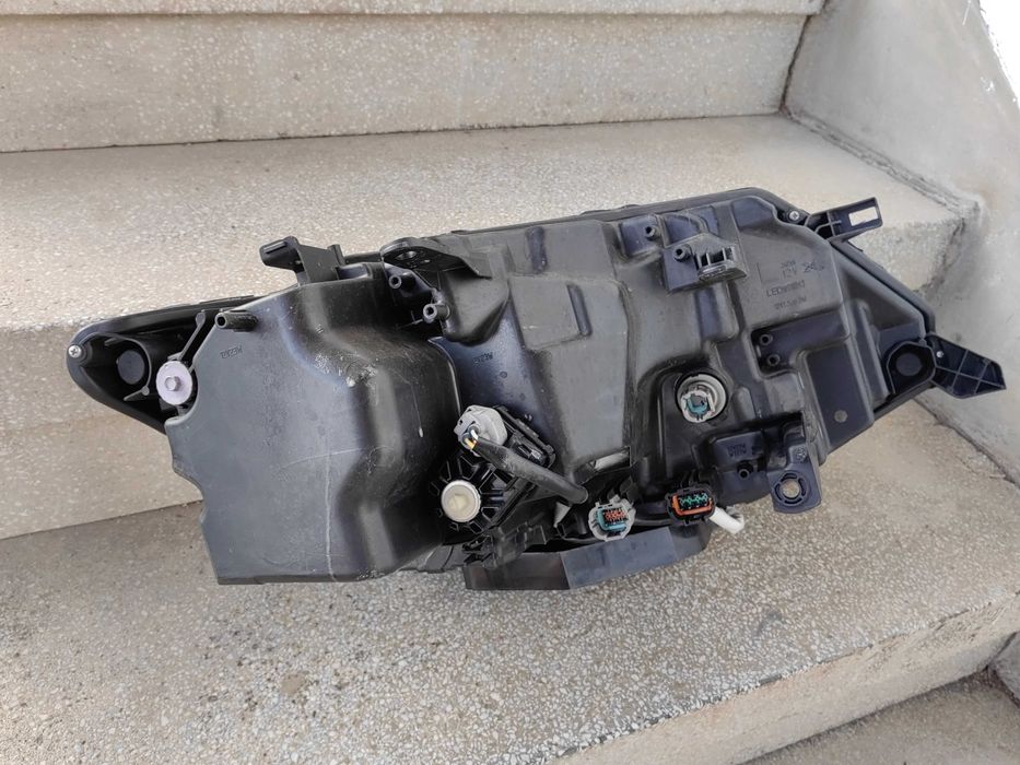 Фар Nissan X-Trail LED ляв / Фар Nissan X trail Оригинален