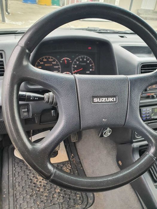 Vând Suzuki Vitara