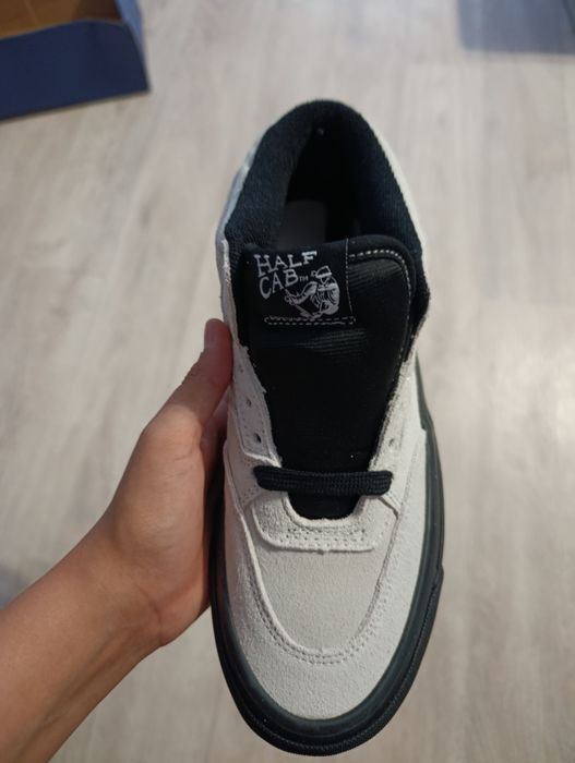 Vans Half cab бежево черные 38 размер-24см