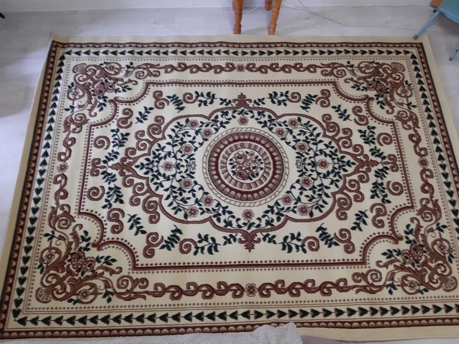 Продам ковер размер 1,5×1,8