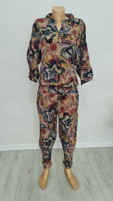 Женские костюмы лето
