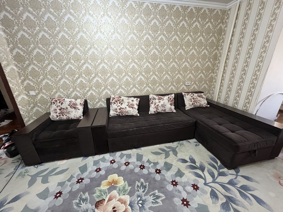 Диван Коричневый, с подушками