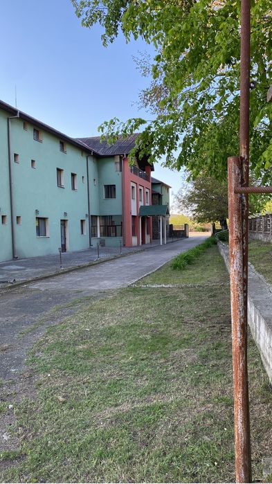 Inchiriez/Vand Hotel Stejeris