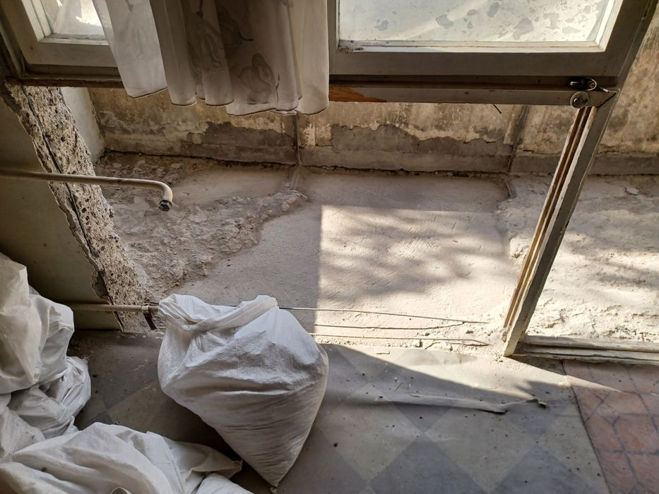 Къртене, чистене и извозване. Качване,сваляне на материали.