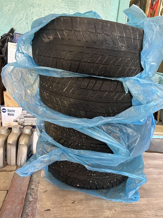 Всесезонка липучка 215/60 R16