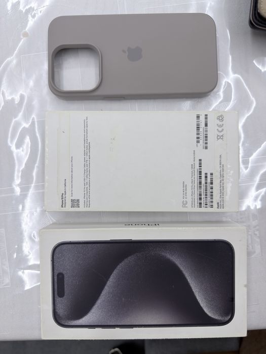 Apple Iphone 15 Pro BLACK 128 GB ideal