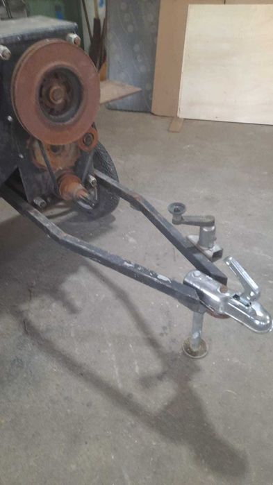 tocator crengi / vegetatie pretabil tractoras mic