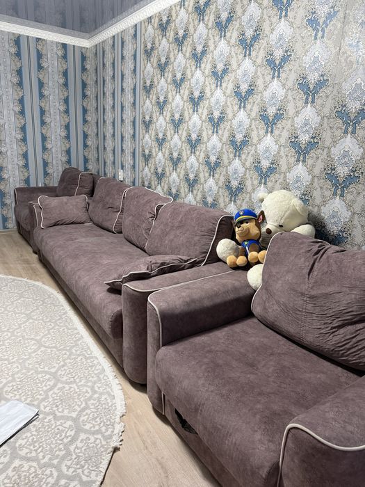 Продам диван . 2 кресла