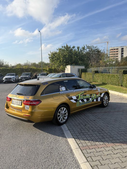 Mercedes-Benz E220