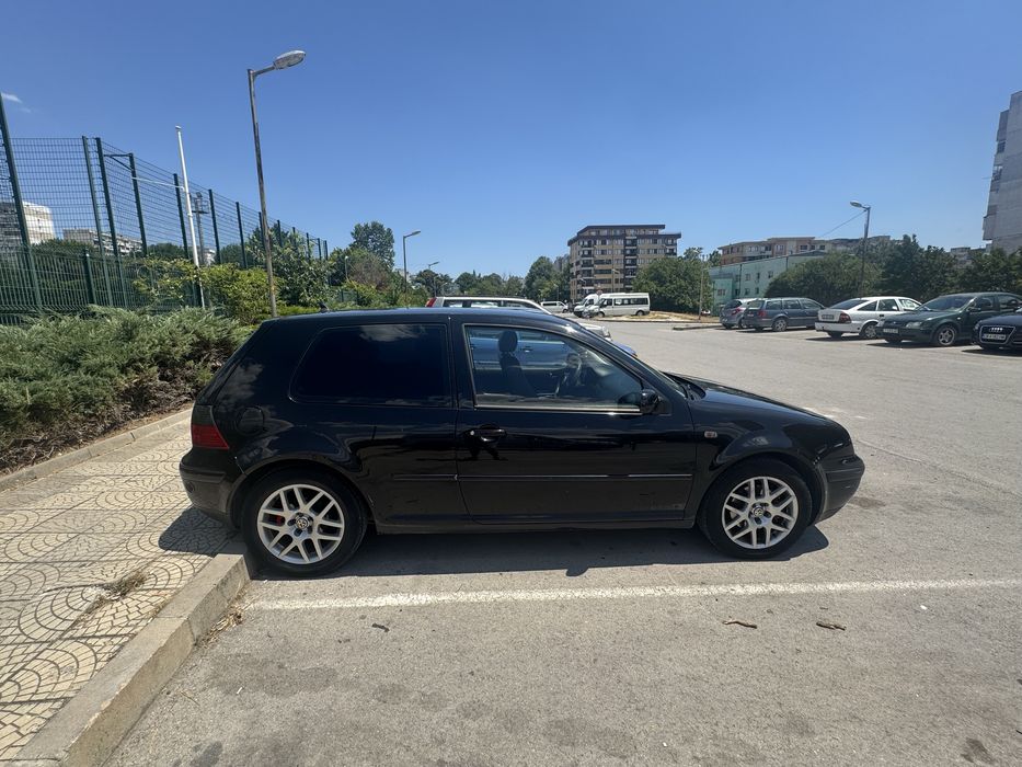 VW Golf 4 – 2.0, Автомат, Газ/Бензин – 1999 г.