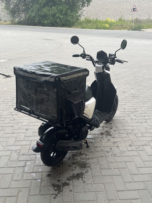 Продам мопед м 8