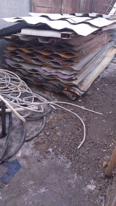 Листы от контейнера