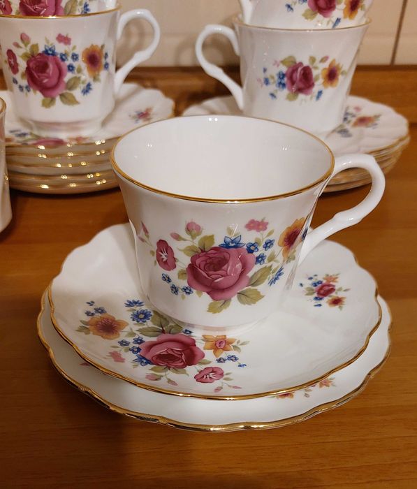 Portelan englezesc Royal Victoria