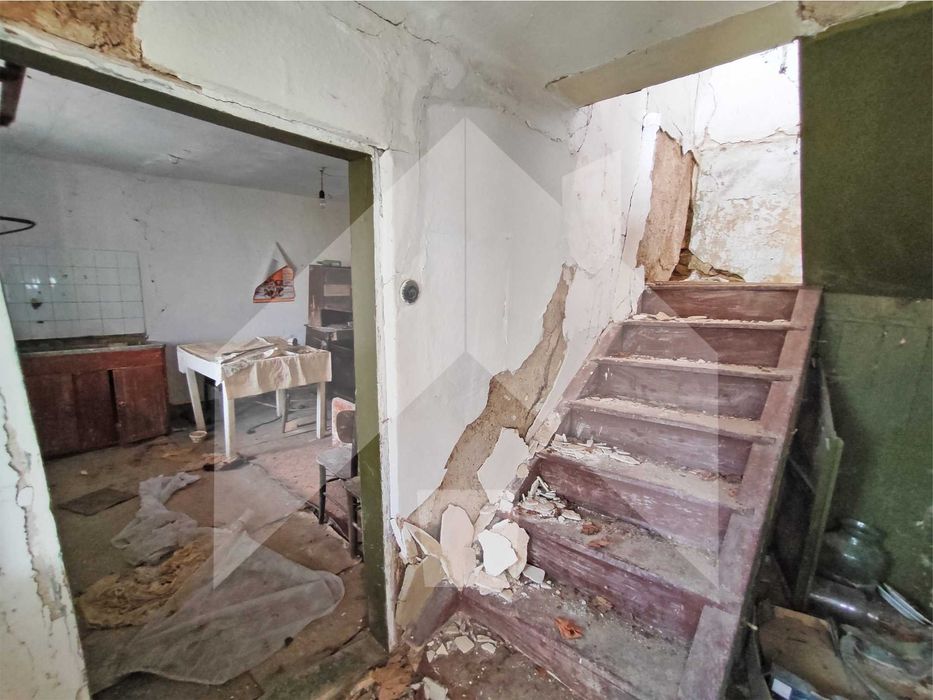 Продава се Къща в Нови пазар - 110 кв.м за 93 €/кв.м - Снимка #9