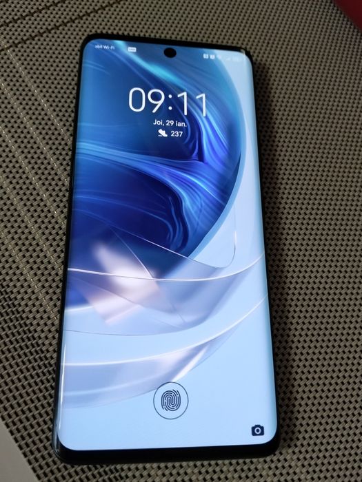 Vând Huawei nova9