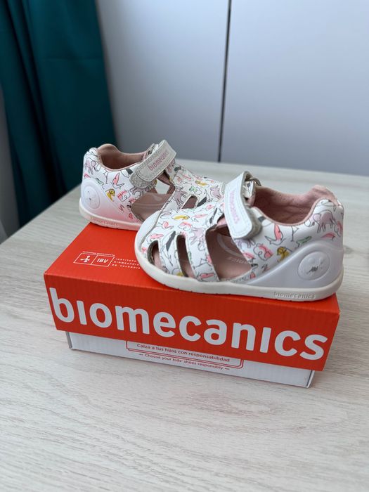 Sandale Biomecanics
