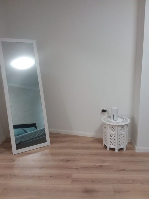 Дава се под наем Двустаен апартамент в с. Безмер, Област Добрич - 52 кв.м за 765 € - Снимка #2