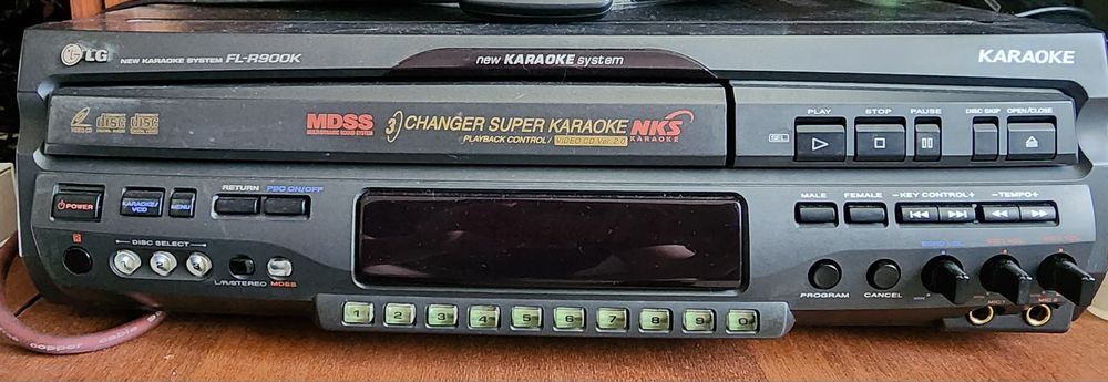 LG FL-R900K CD + Karaoke system.