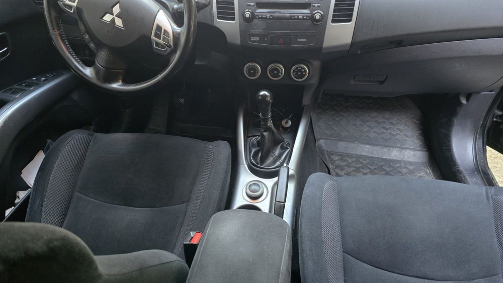 Mitsubishi outlander 2009