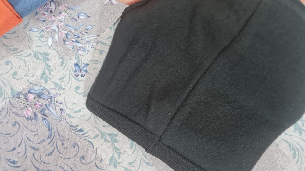 Caciula/Fes neagra cu felpa