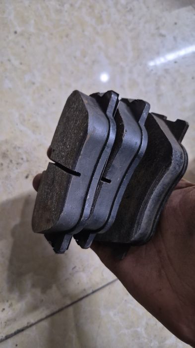 Продам запчасти Мерс124