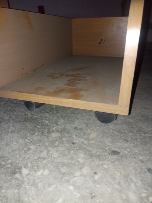 Тумба на колесах для пк