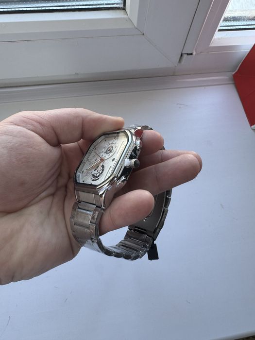 Наручные Часы новый качества отлично