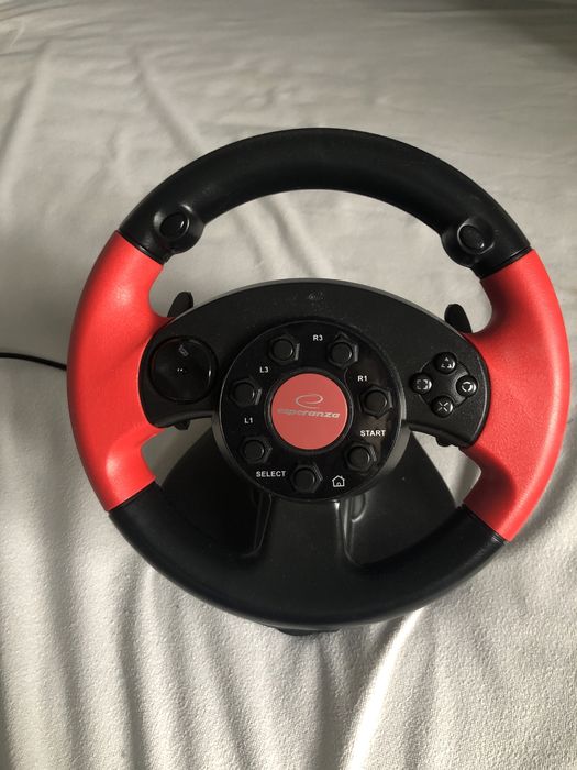 Vand volan in stare excelenta nu lam folosit deloc este nou