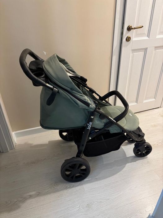 Продаю детскую коляску