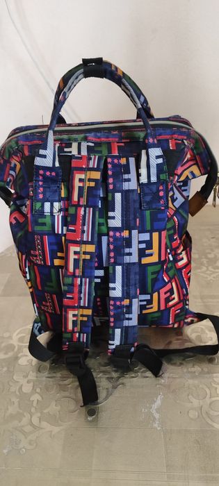 Сумка —рюкзак для мамы