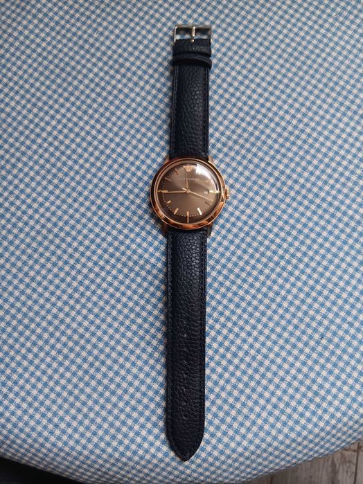Ceas Emporio Armani, ceas Barbatesc de mana, auriu, perfect functional