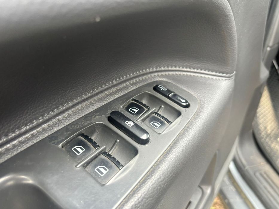 Продам Тоуарег 3.2