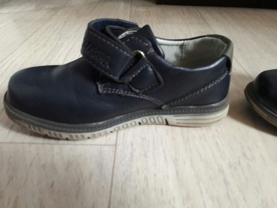 Продам туфли детские